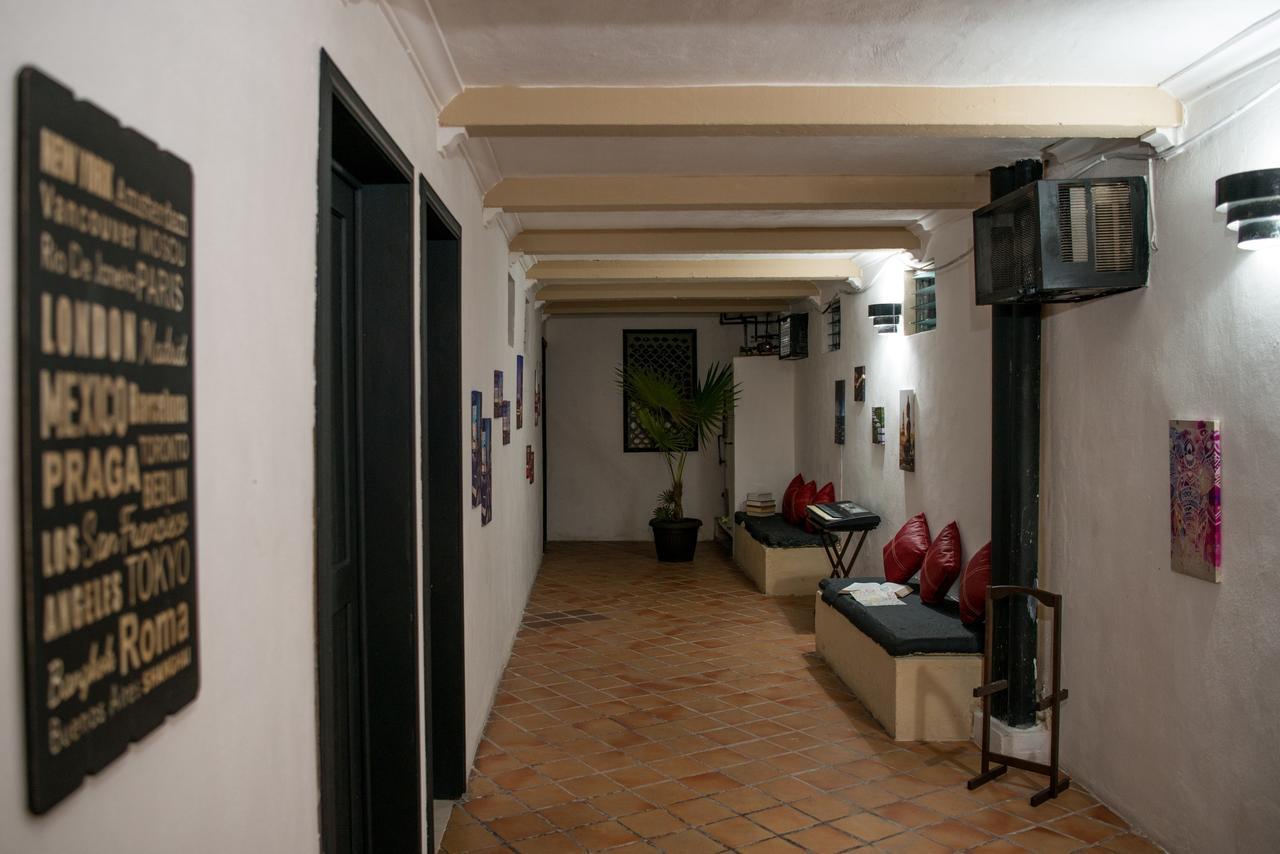 Deja Hostel Playa del Carmen Bagian luar foto