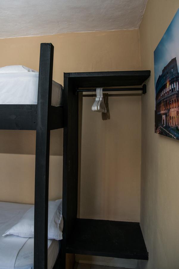 Deja Hostel Playa del Carmen Ruang foto