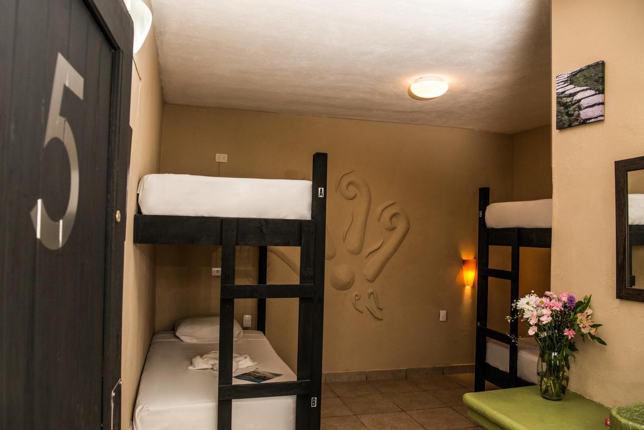 Deja Hostel Playa del Carmen Bagian luar foto