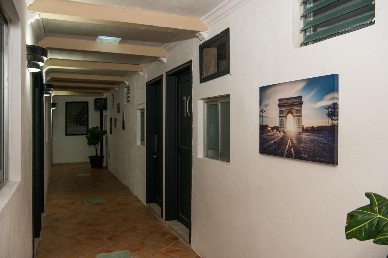 Deja Hostel Playa del Carmen Bagian luar foto